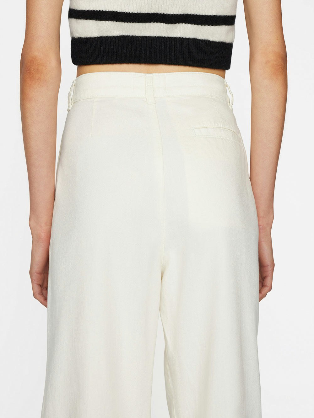 pants back view alt:fit2